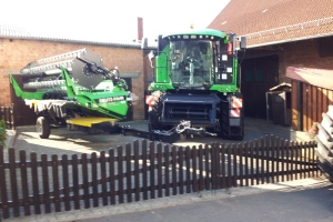 Buntes Treiben im Ort